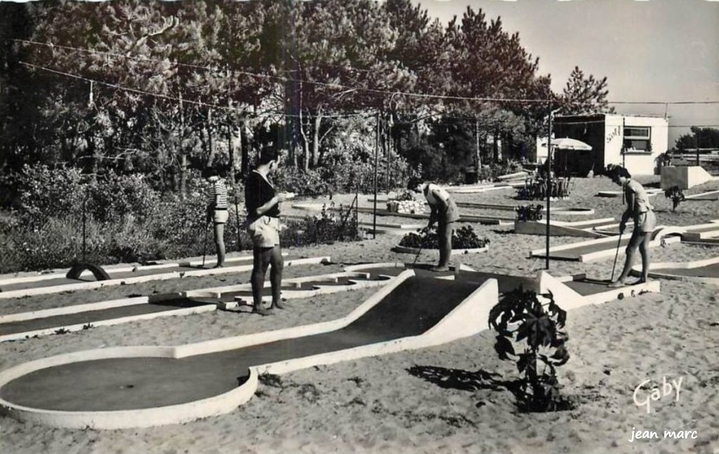 Ile de Ré - Le Bois - Le Golf miniature.jpg
