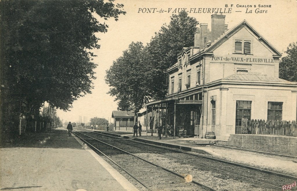 71-Pont-de-Vaux-Fleurville - La Gare - BF Chalon.jpg