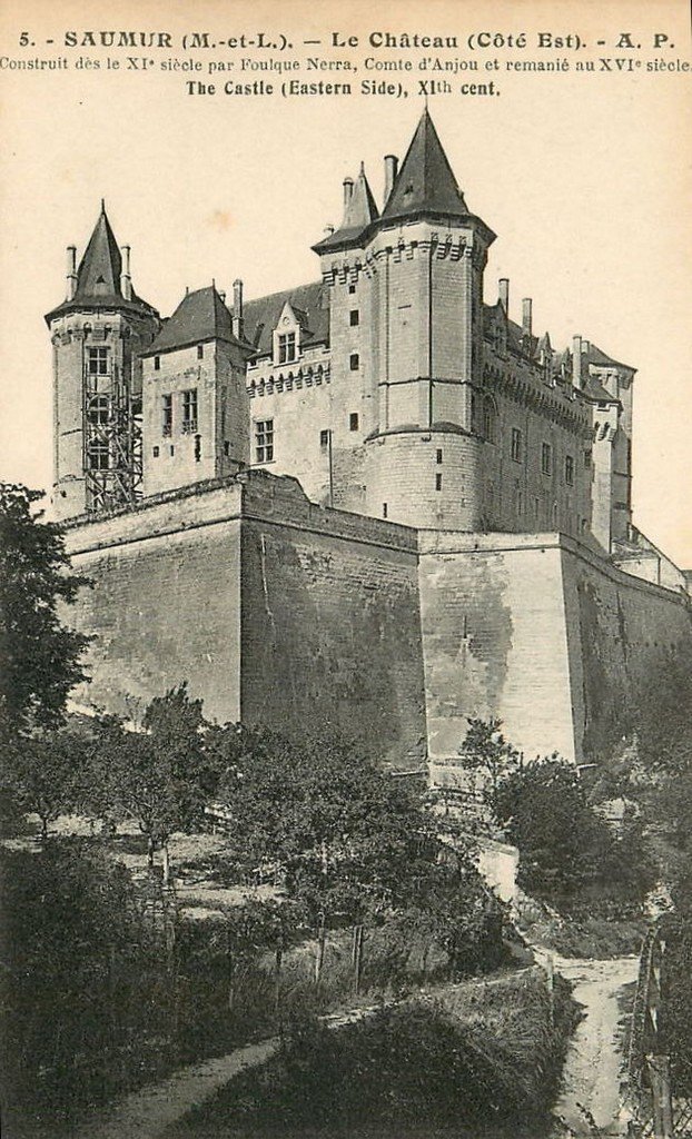Saumur (5) AP.jpg