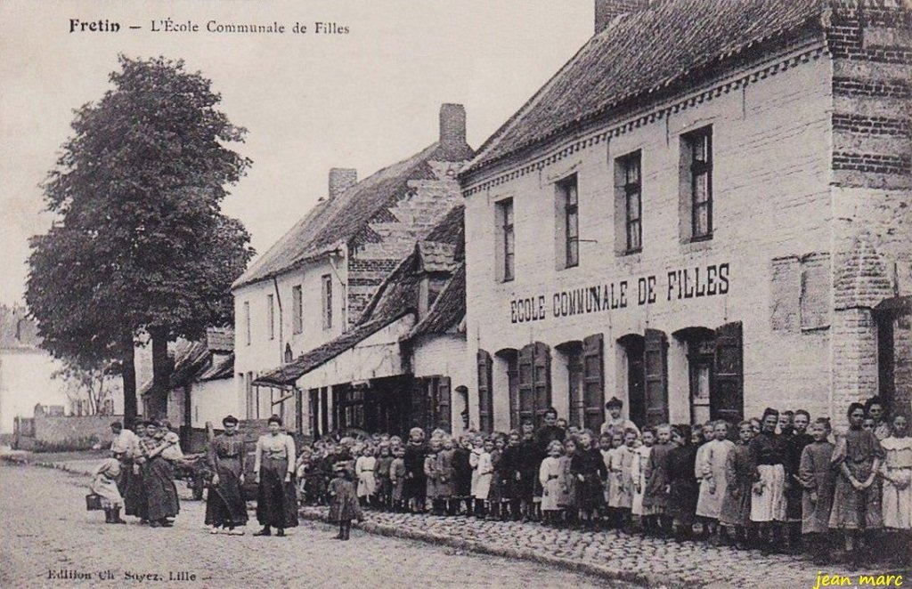 Fretin - L'École communale de filles.jpg