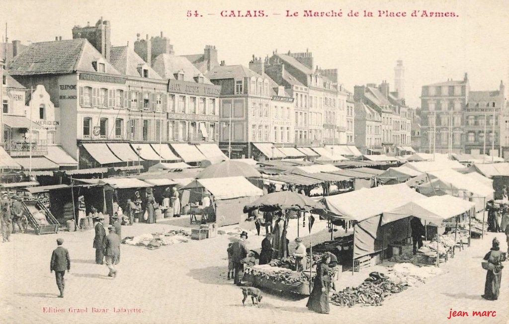 Calais - Le Marché de la Place d'Armes.jpg