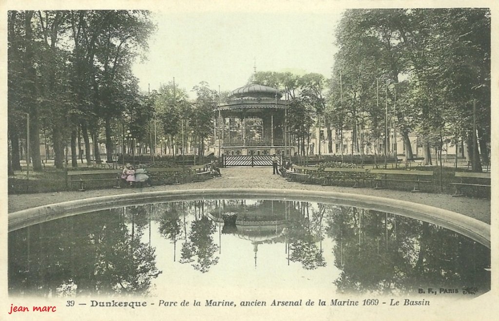 Dunkerque - Parc de la Marine,ancien Arsenal de la Marine 1669 - Le Bassin.jpg