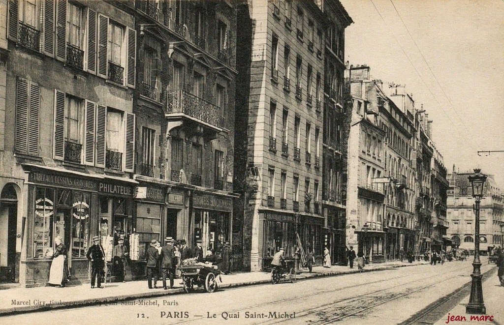Paris Ve - Le Quai Saint-Michel.jpg