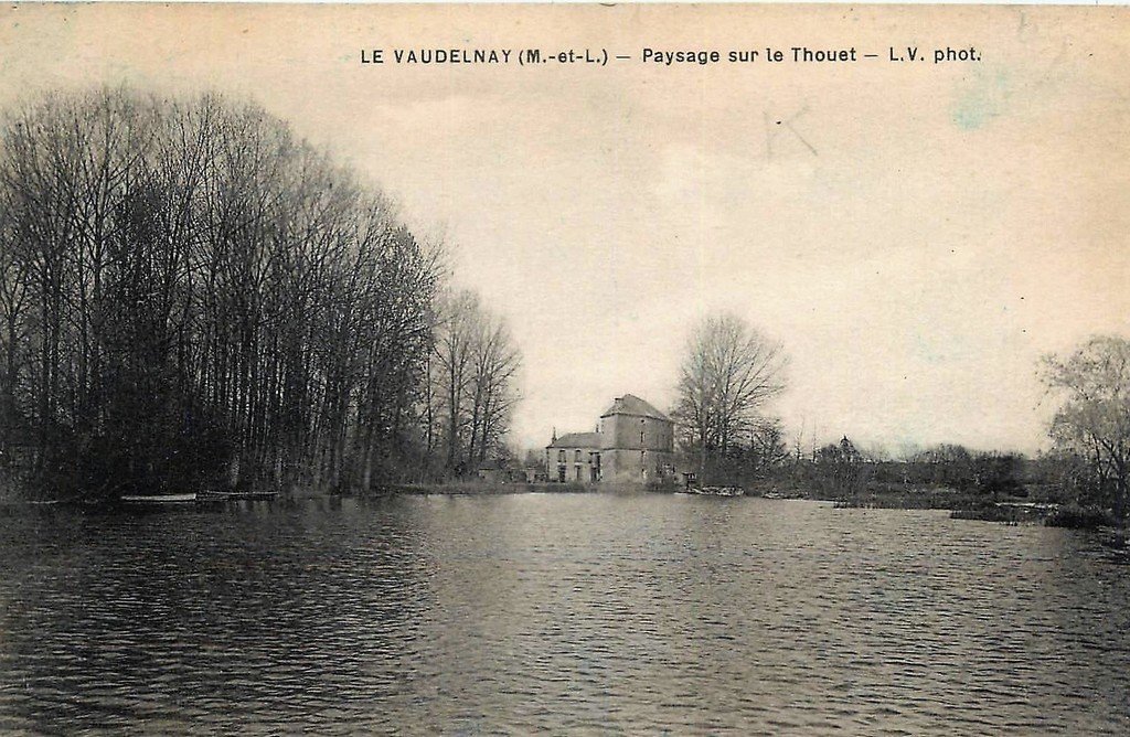 Le Vaudelnay 49.jpg