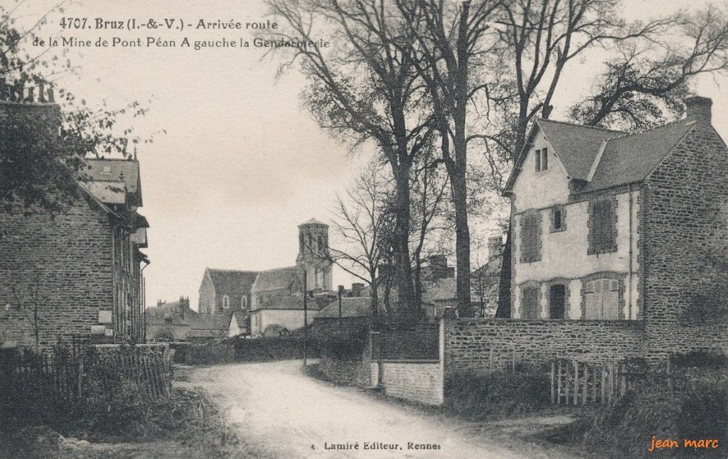Bruz - Arrivée route de la mine de Pont-Péan.jpg