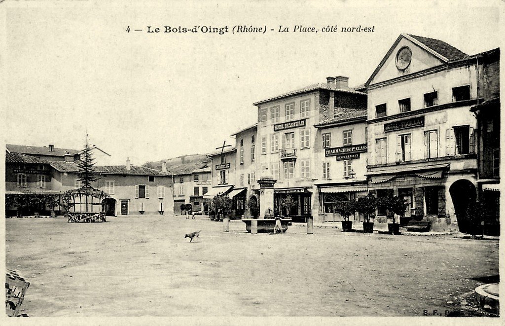 Le Bois d'Oingt 69.jpg