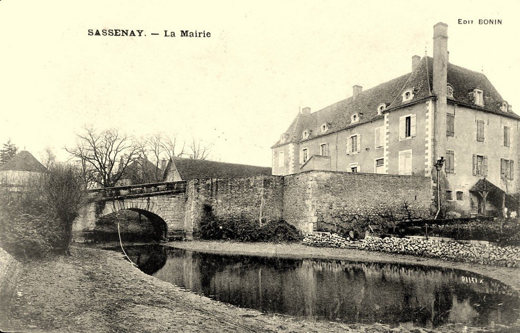 Sassenay 71.jpg