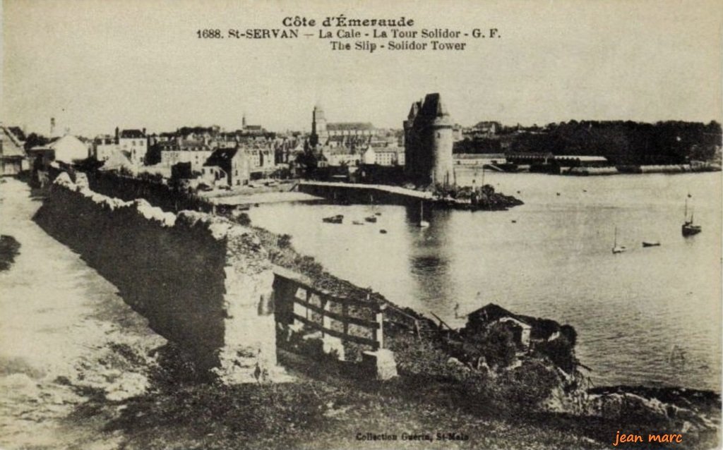 Saint-Servan - La Cale - La Tour Solidor.jpg