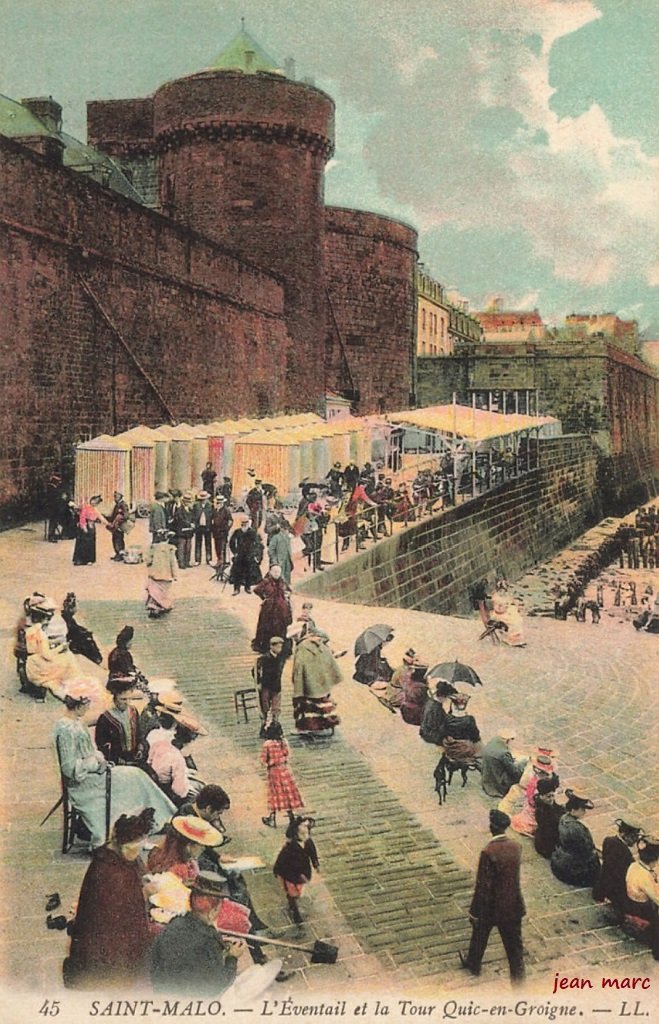 Saint-Malo - L'Éventail et la Tour Quic en Groigne.jpg