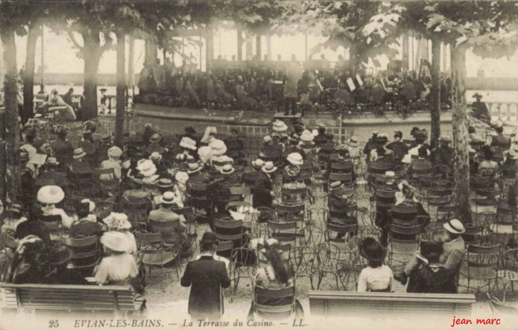 Evian-les-Bains - La Terrasse du Casino.jpg