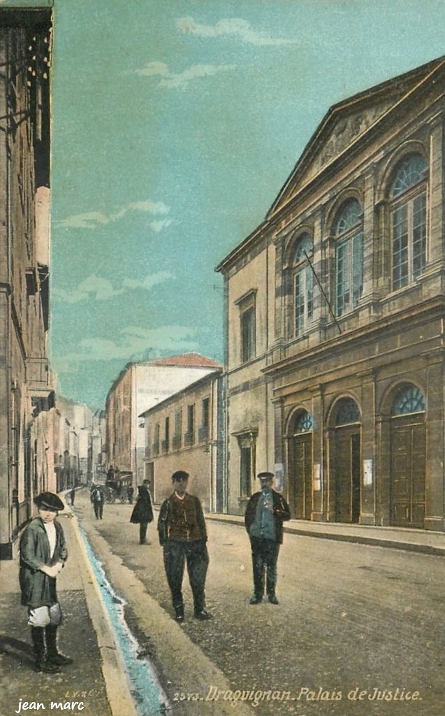 Draguignan - Le Palais de Justice.jpg