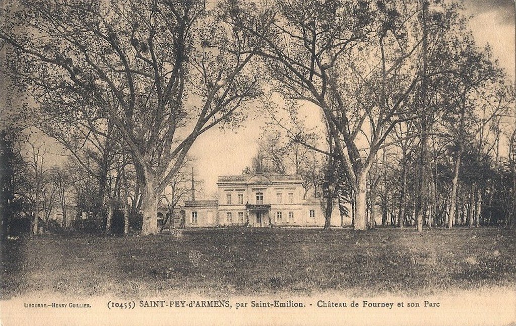 Saint-Pey d'Armens 10455 HG 33.jpg