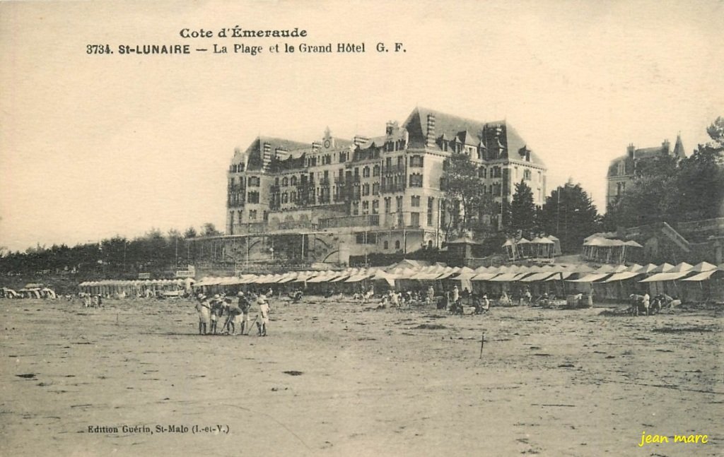 Saint-Lunaire - La Plage et le Grand Hôtel.jpg