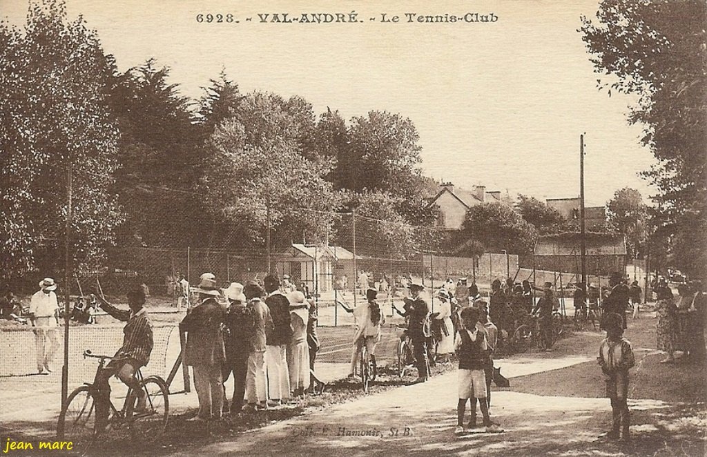 Val-André - Le Tennis-Club.jpg