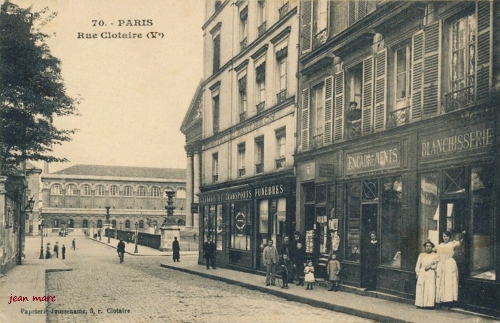 Paris Ve - Rue Clotaire.jpg