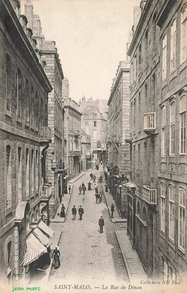 Saint-Malo - La Rue de Dinan.jpg