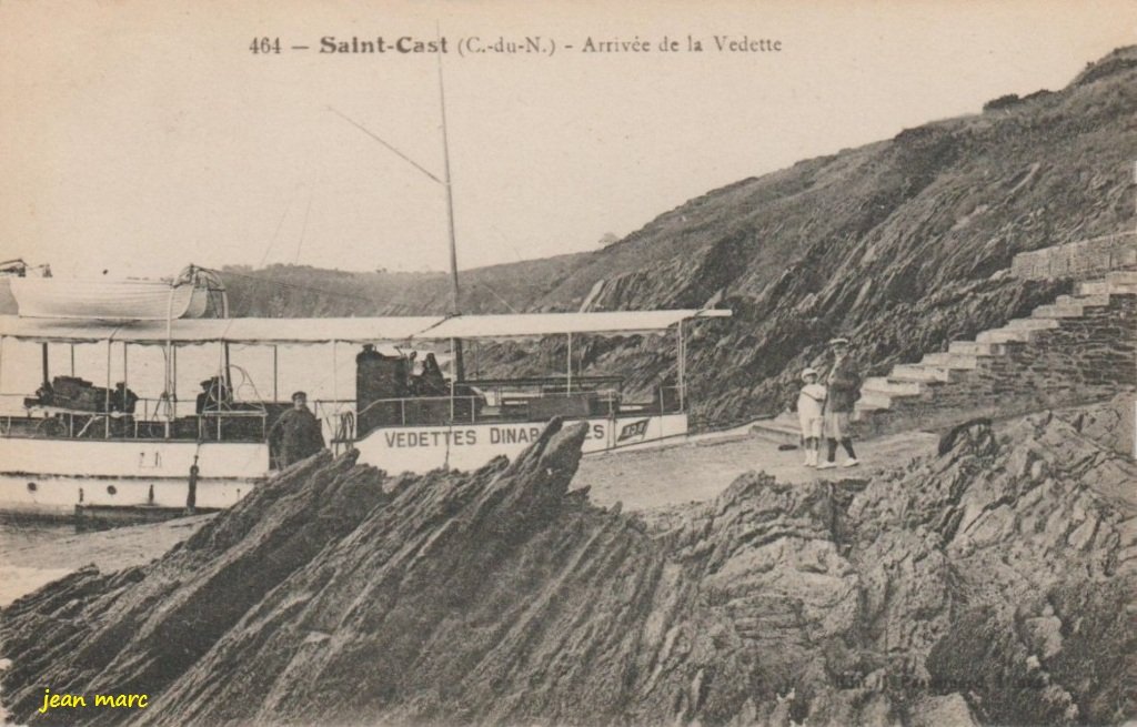 Saint-Cast - Arrivée de la vedette.jpg