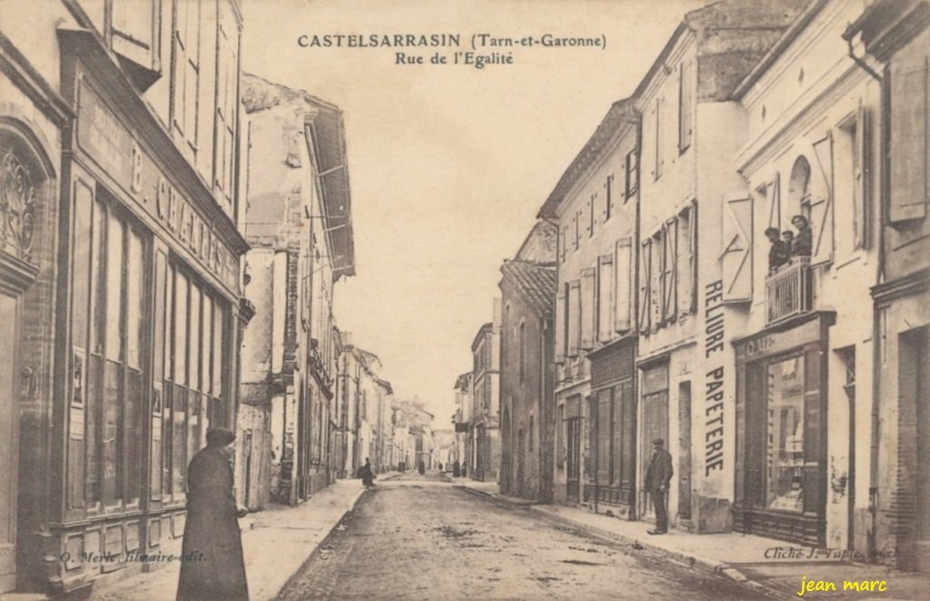 Castelsarrasin - Rue de l'Égalité.jpg