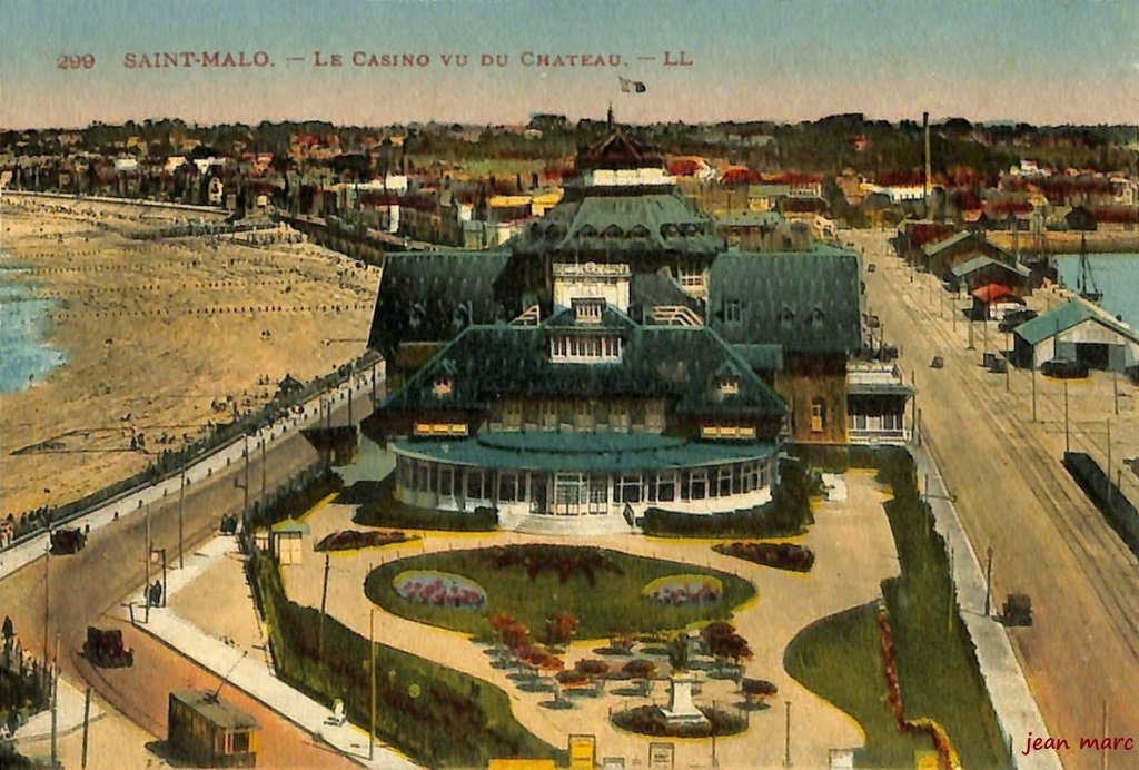Saint-Malo - Le Casino vu du Château.jpg