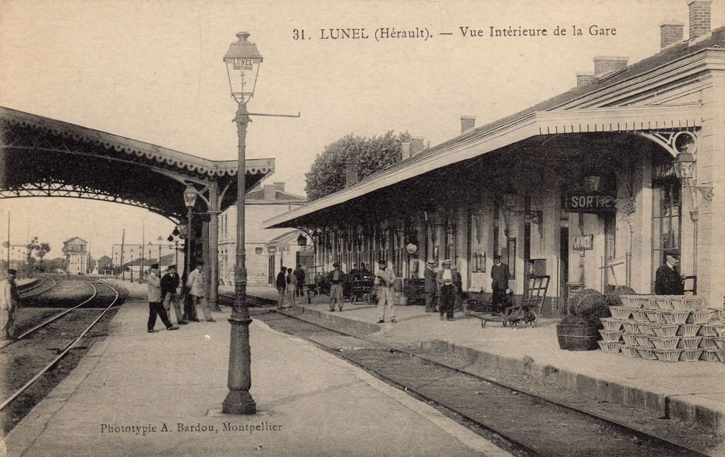 34 - LUNEL - 31 - Vue Intérieure de la Gare - Phototypie A. Bardou - 18-10-25.jpg