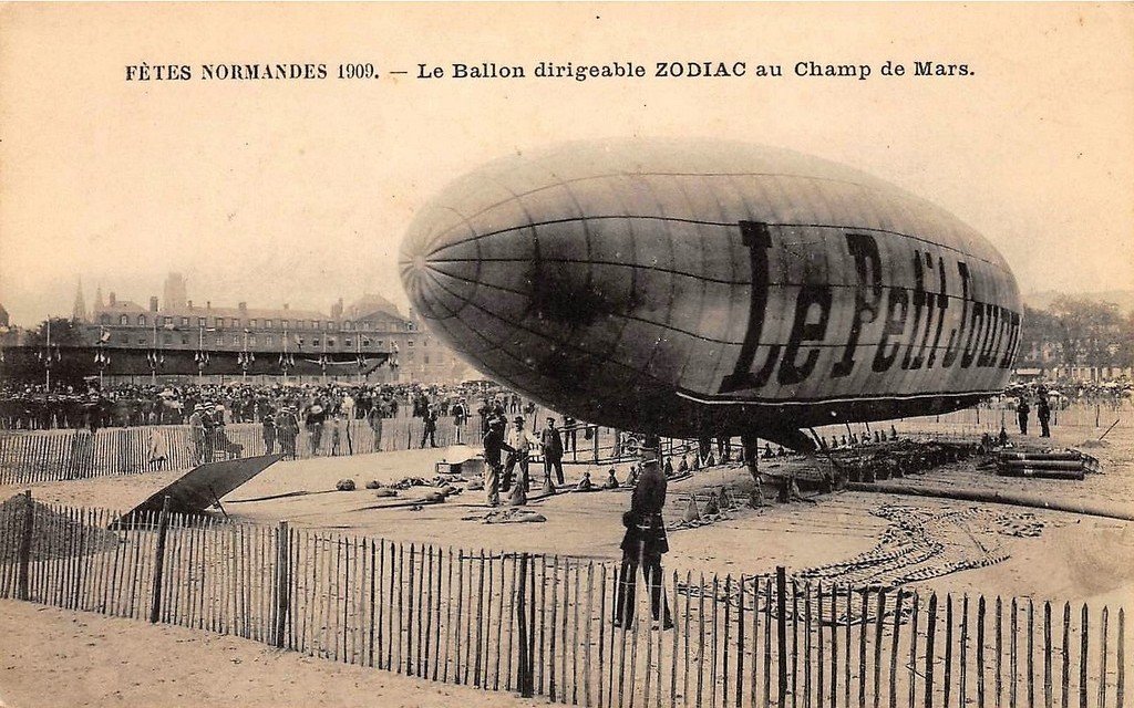 Dirigeable Zodiac.jpg