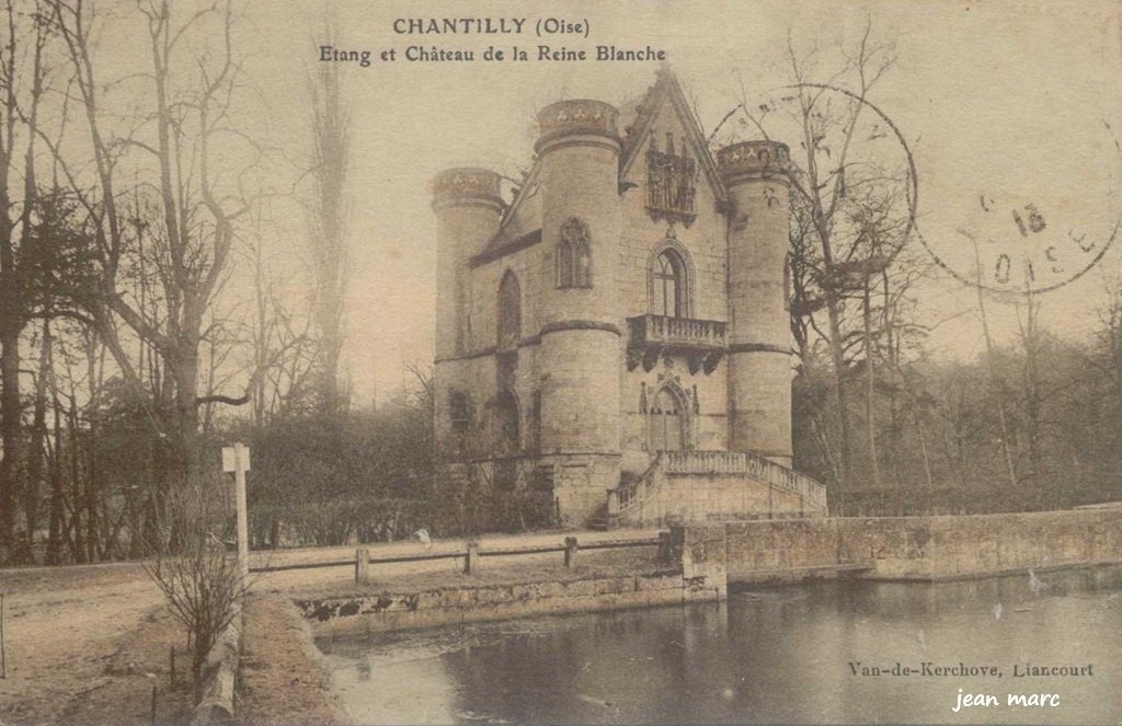 Chantilly - Etang et Château de la reine Blanche.jpg