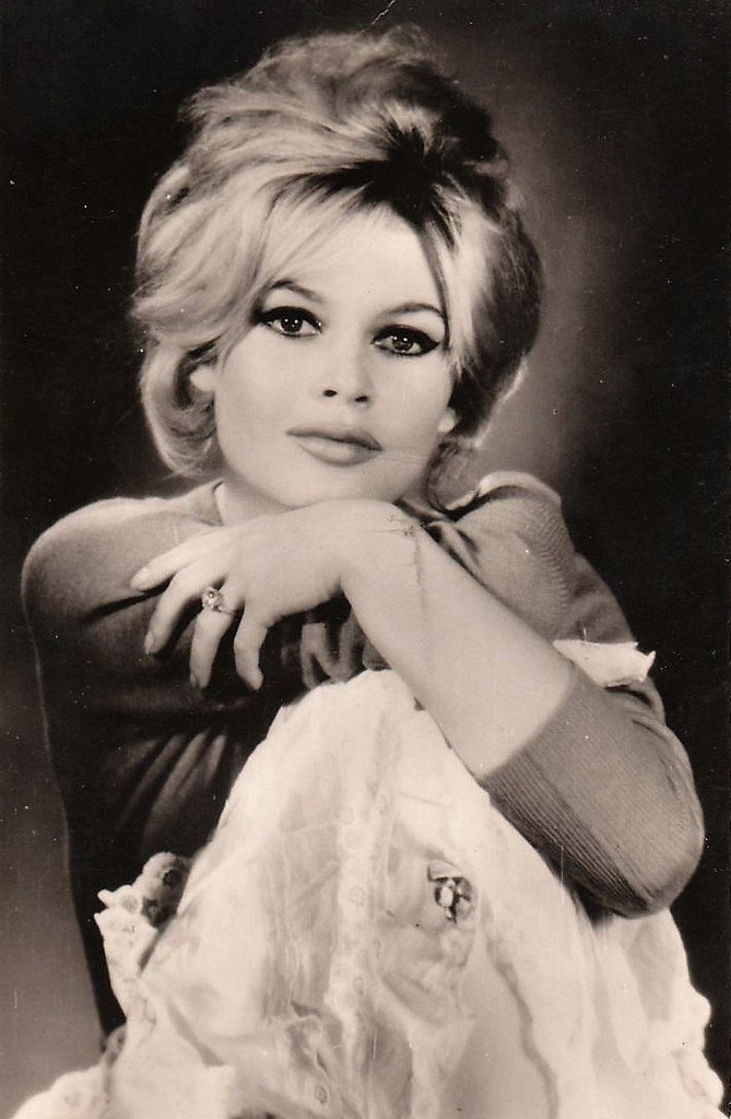 Bardot Brigite 28-09-34 Paris.jpg