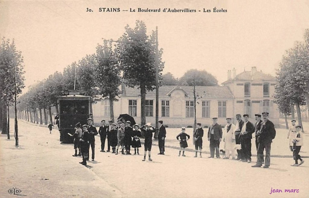 Stains - Le Boulevard d'Aubervilliers - Les Écoles.jpg