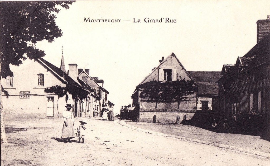 Montbeugny 03.jpg