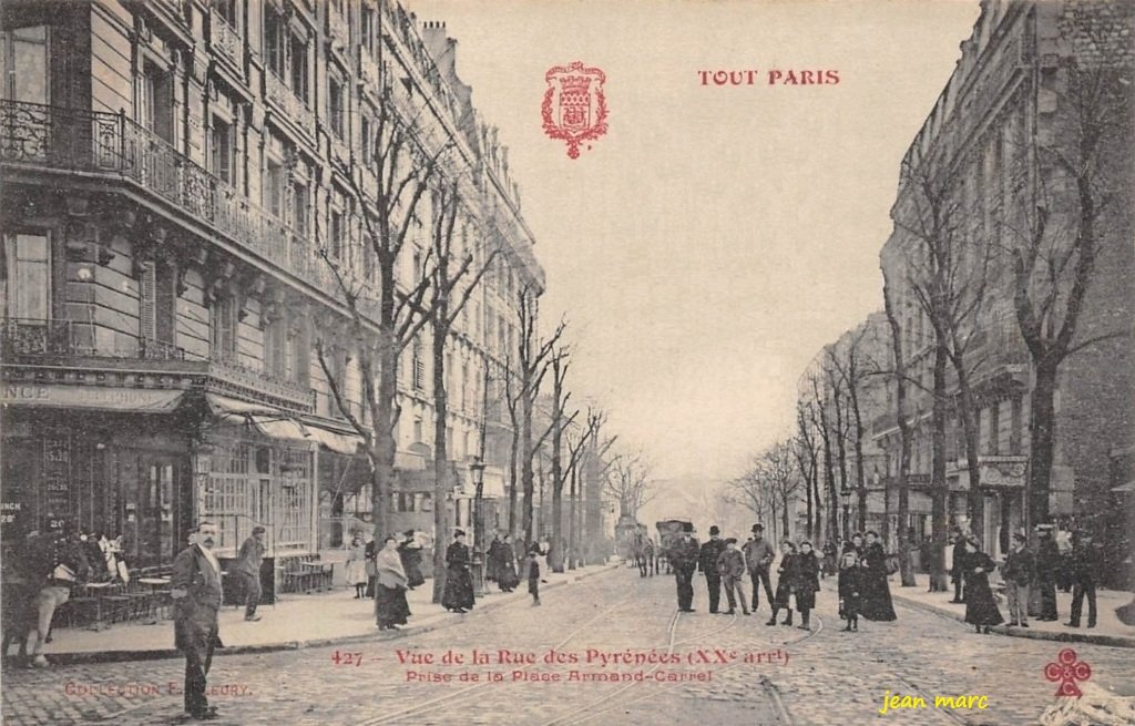 Tout Paris - 427 - Vue de la Rue des Pyrénées prise de la Place Armand-Carrel (sic pour Place Gambetta).jpg