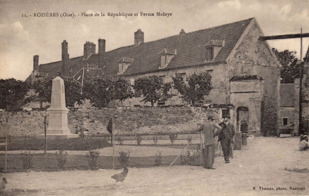 60 - ROSIERES - 11 - Place de la République et Ferme Molaye - Edition Boudard - 28-10-25.jpg