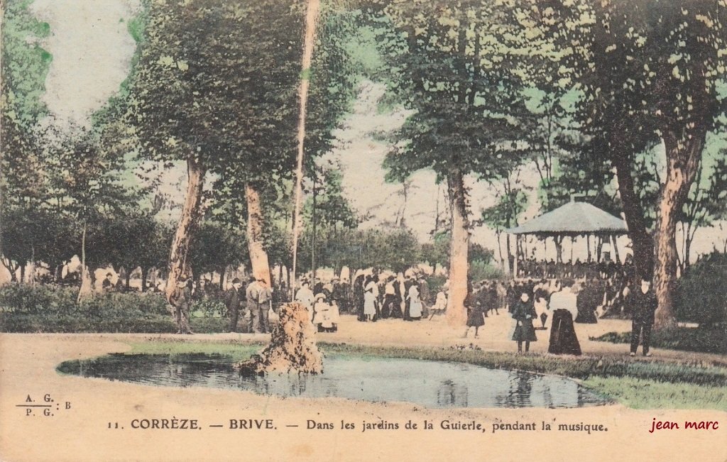 Brive - Dans les Jardins de la Guierle, pendant la musique.jpg