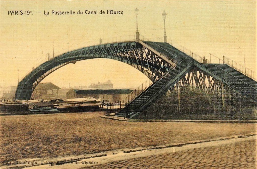 Paris Bassin Passerelle (Rouvillain).jpg