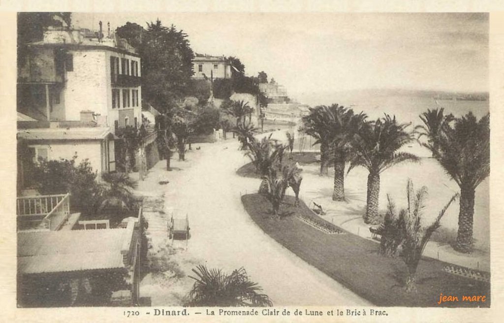 Dinard - La Promenade Clair de Lune et le Bric à Brac.jpg