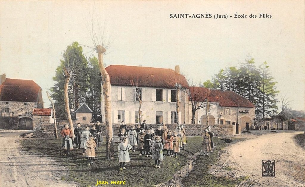 Saint-Agnès - École des filles.jpg