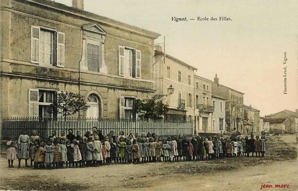 Vignot - École des Filles.jpg