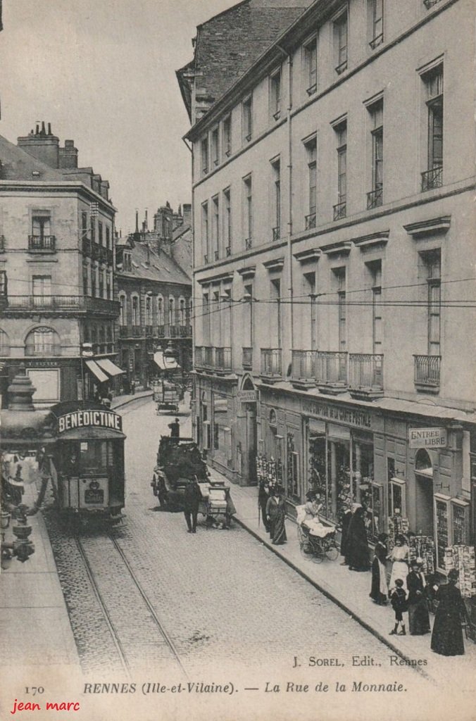 Rennes - La Rue de la Monnaie (maison Sorel).jpg