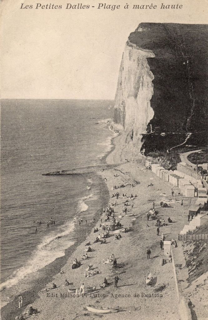 76 - LES PETITES DALLES - Plage à marée haute - Edit.  Maison P. Dutot -  14-11-25.jpg
