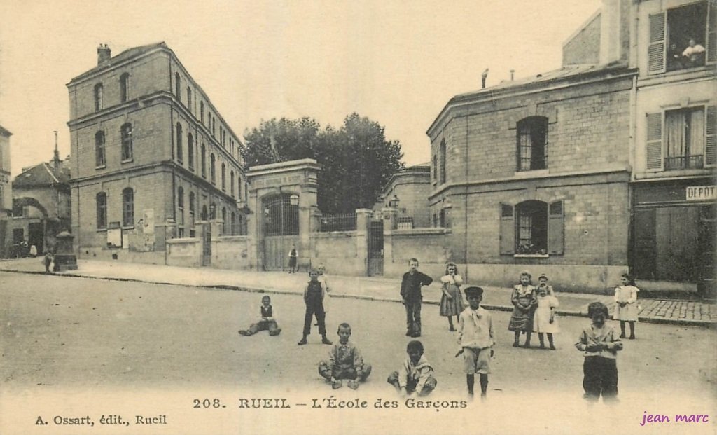 Rueil - L'École des Garçons.jpg