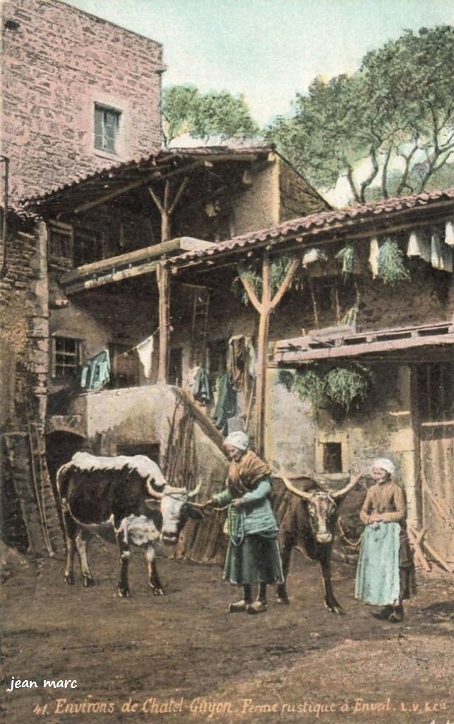 Environs de Châtel-Guyon - Ferme rustique à Enval.jpg