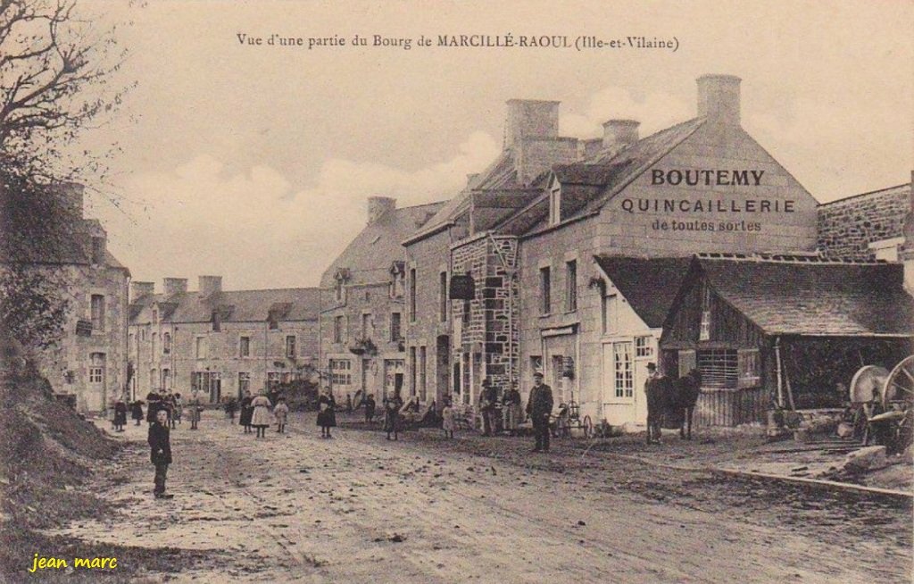 Marcillé-Raoul - Vue d'une partie du Bourg.jpg