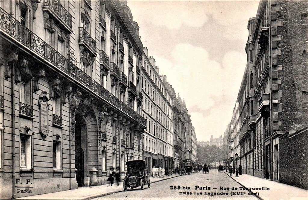 Paris 253 bis FF.jpg