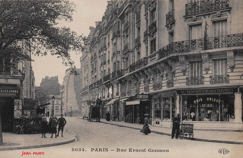 Paris XIVe - Rue Ernest Cresson.jpg