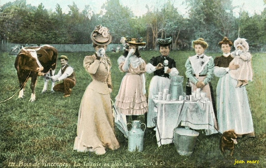 Bois de Vincennes - La Laiterie en plein air.jpg