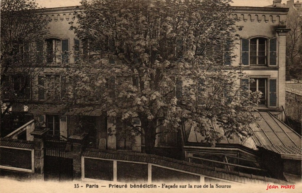 Paris XVIe - Rue de la Source - Prieuré bénédictin.jpg