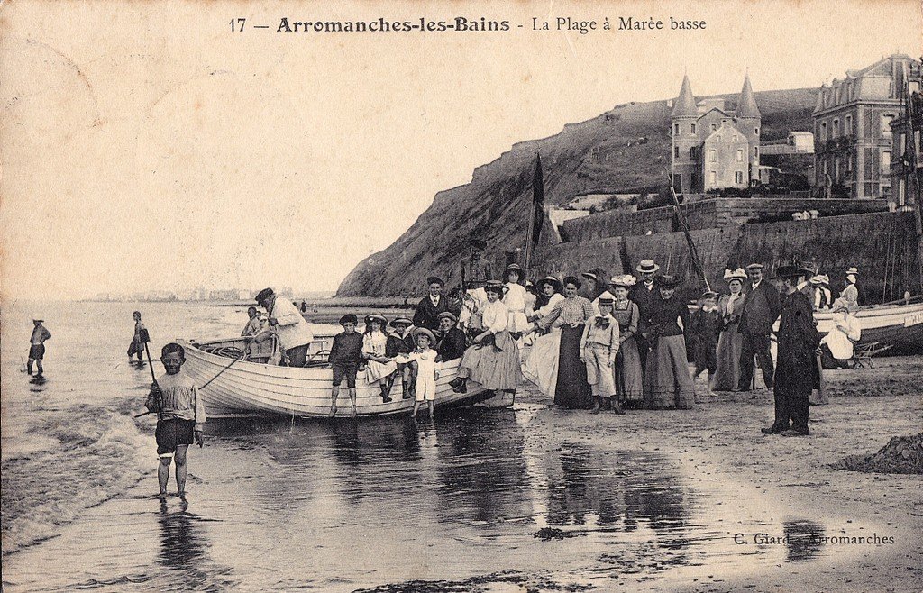 Barque Arromanches 3-12-25 Loupgris.jpg