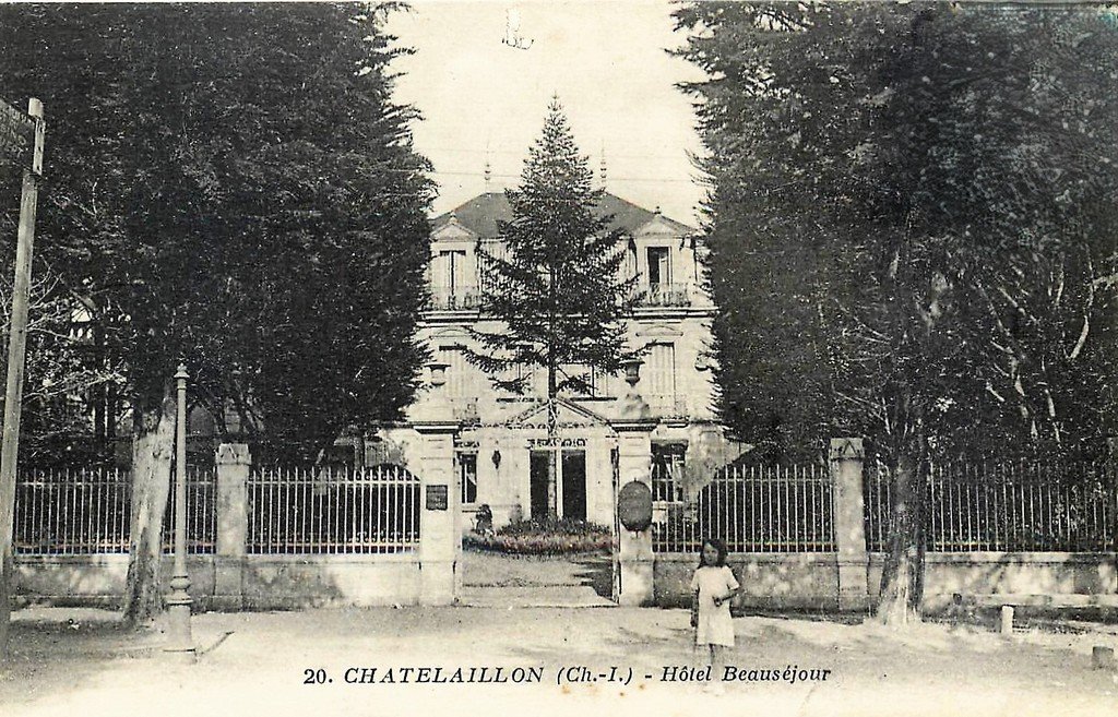 Châtelaillon 20 Hôtel.jpg