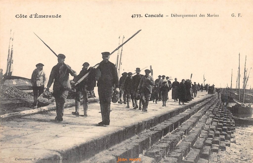 Cancale - Débarquement des Marins 4733 GF.jpg