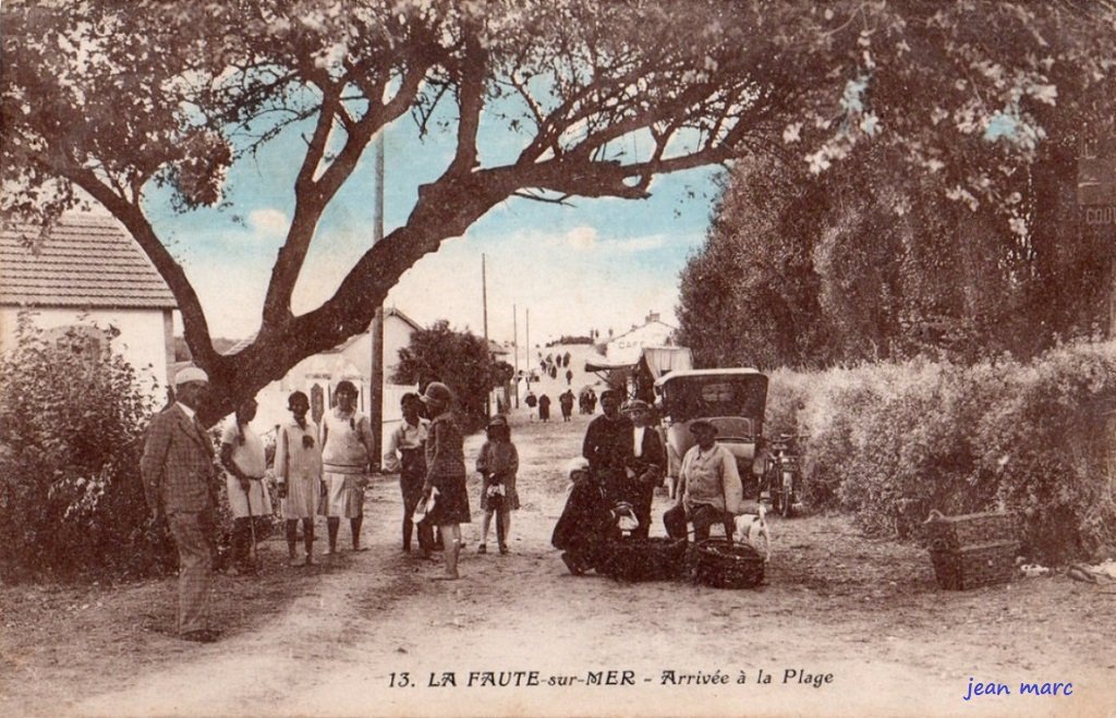La Faute-sur-Mer - Arrivée à la plage (Phototypie Jehly-Poupin, Mortagne).jpg