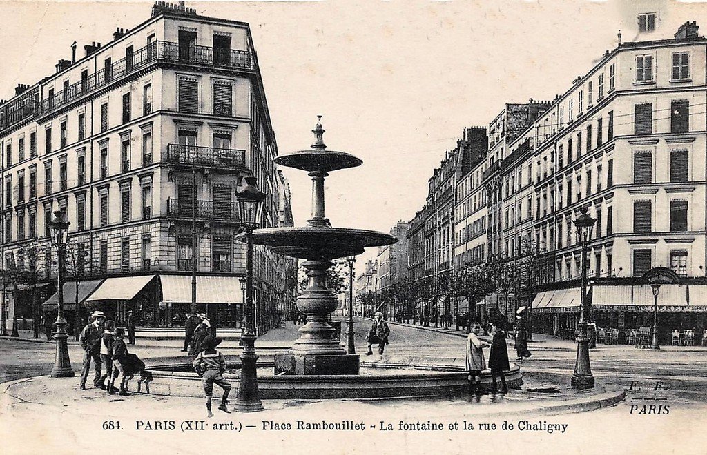 Paris 684 FF.jpg